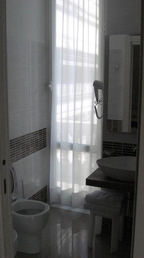 Hotel Bel Soggiorno Genoa Bagian luar foto