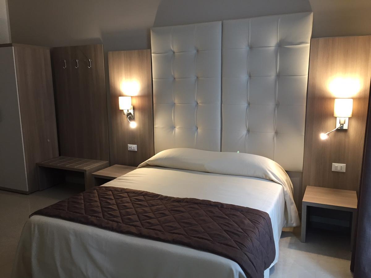 Hotel Bel Soggiorno Genoa Bagian luar foto