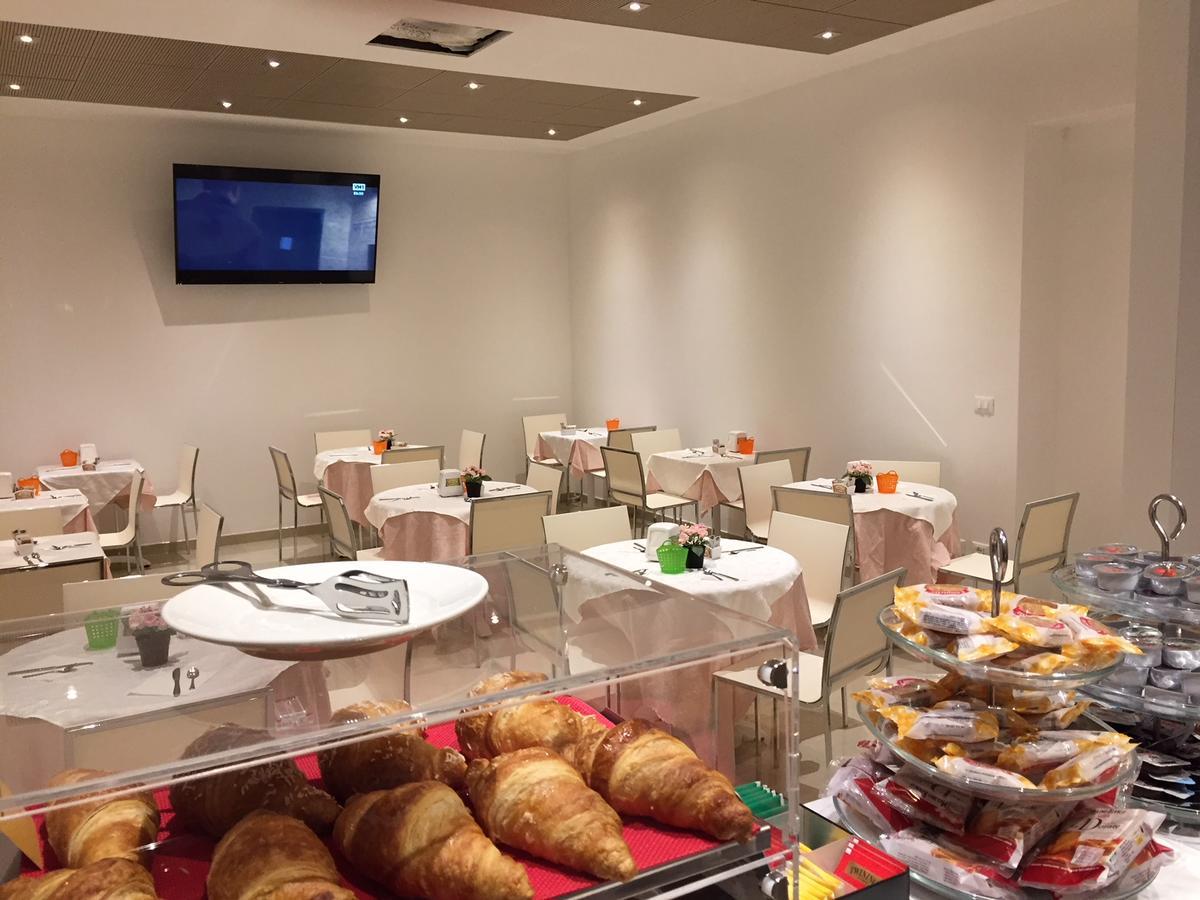 Hotel Bel Soggiorno Genoa Bagian luar foto