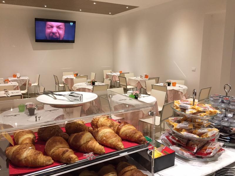 Hotel Bel Soggiorno Genoa Bagian luar foto