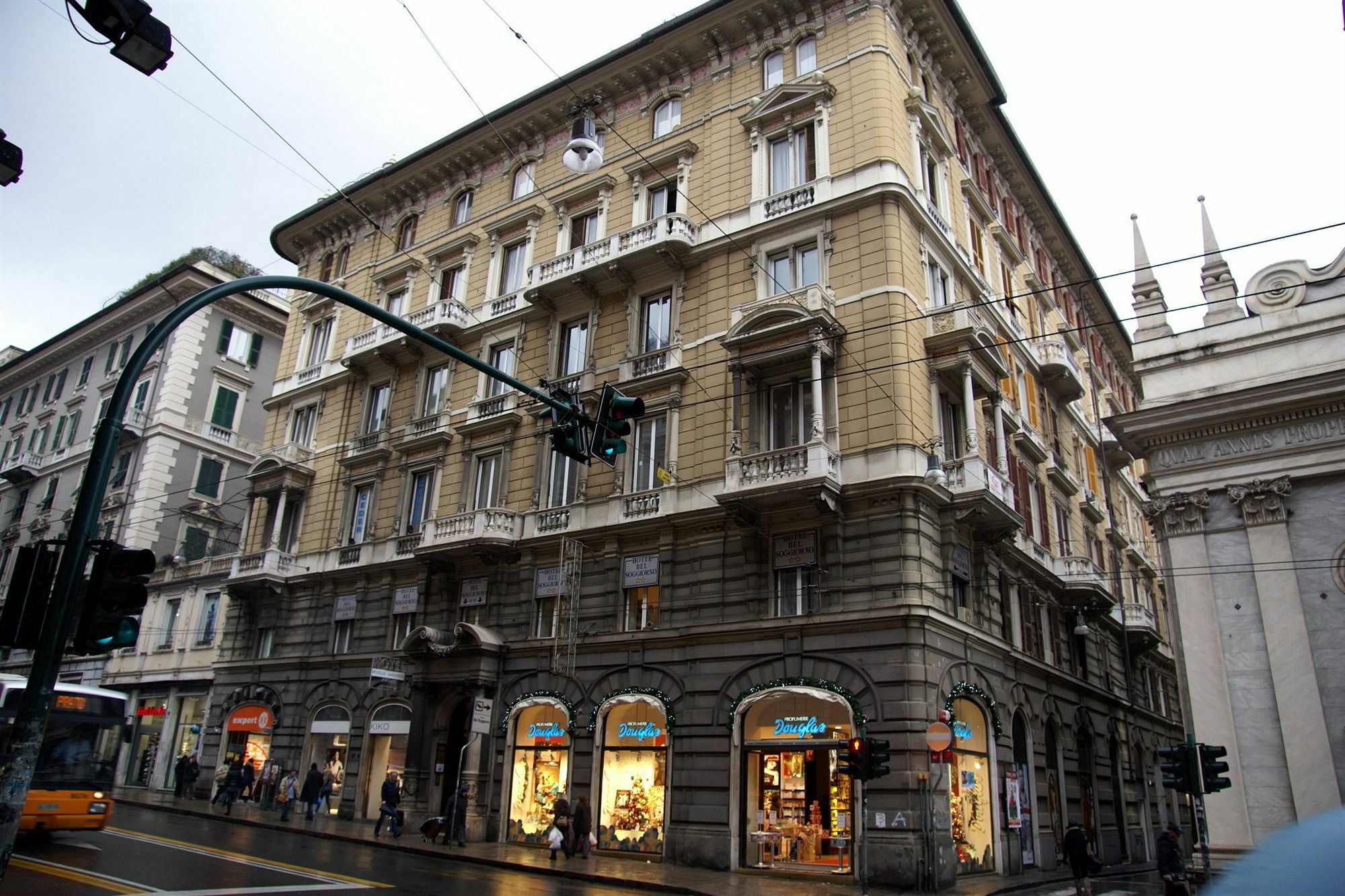 Hotel Bel Soggiorno Genoa Bagian luar foto